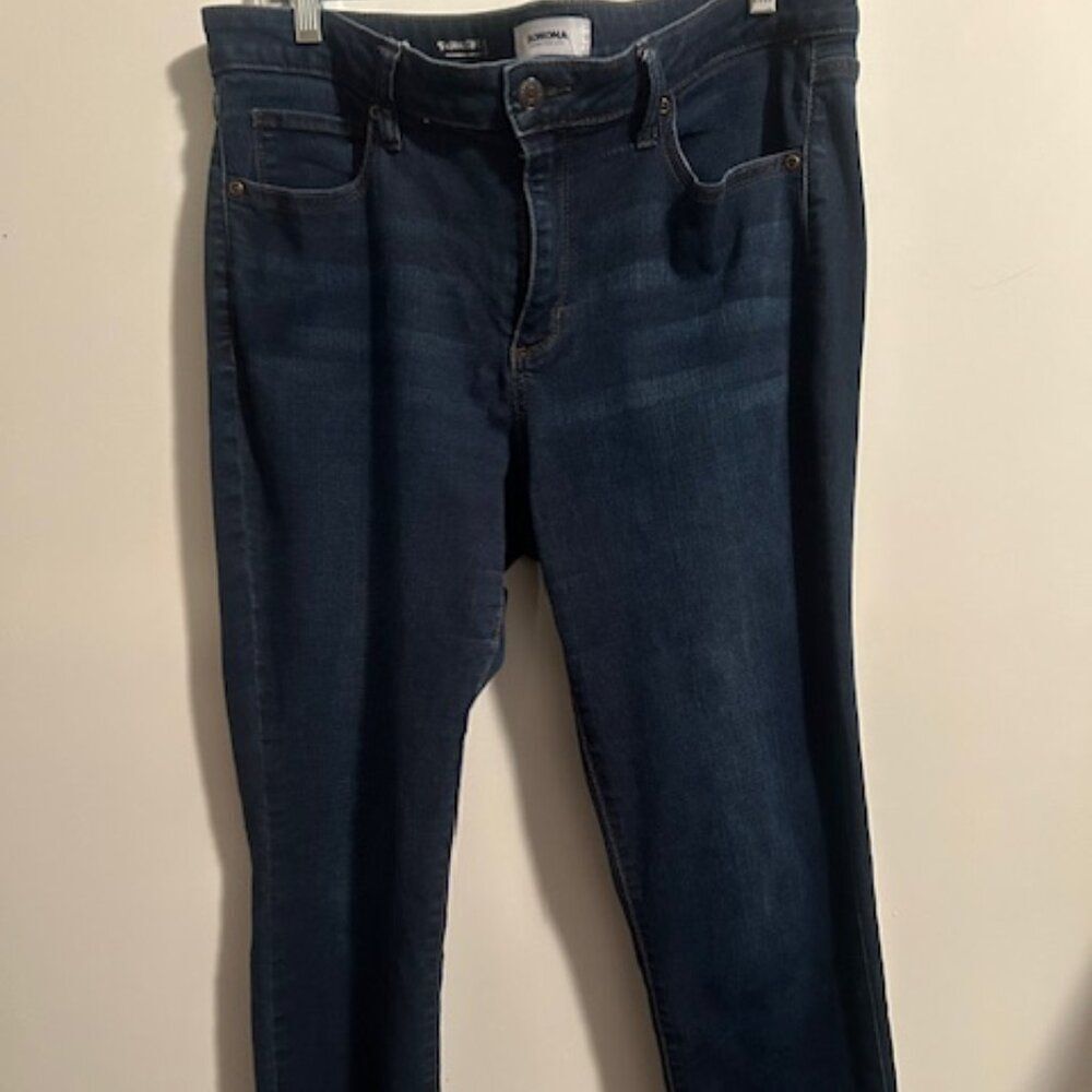Sonoma 5 pocket straight leg denim jeans, size 16